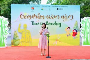 Cô Đường Ngọc Hà phát biểu khai mạc chương trình (Ảnh: Quỳnh Chi)